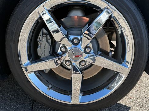 Used 2015 Chevrolet Corvette Stingray Coupe w/ 2LT Preferred Equipment Group image 30