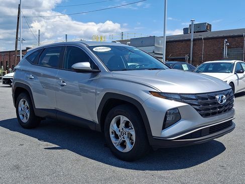 Used 2024 Hyundai Tucson SE AWD/4WD image 3