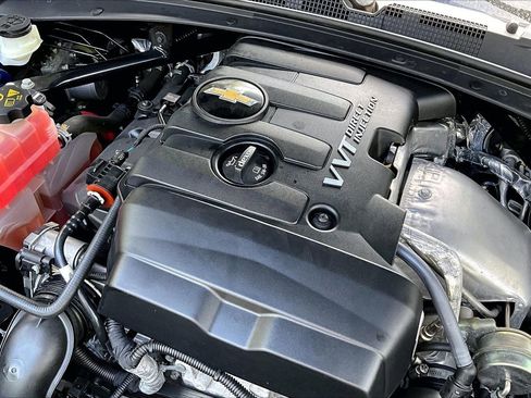 Used 2023 Chevrolet Camaro LT RWD image 27