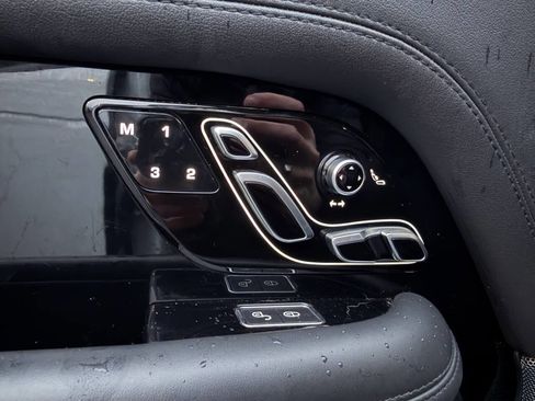 Used 2019 Land Rover Range Rover Long Wheelbase Supercharged image 28