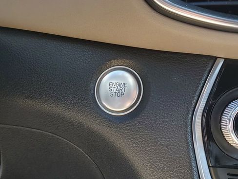 Used 2020 Hyundai Santa Fe Limited image 35