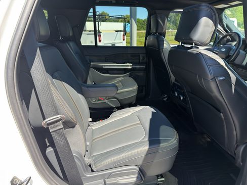 Certified 2023 Ford Expedition Platinum AWD/4WD image 13