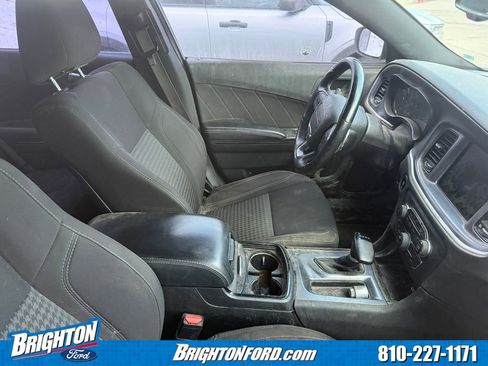 Used 2018 Dodge Charger GT w/ Blacktop Package image 9