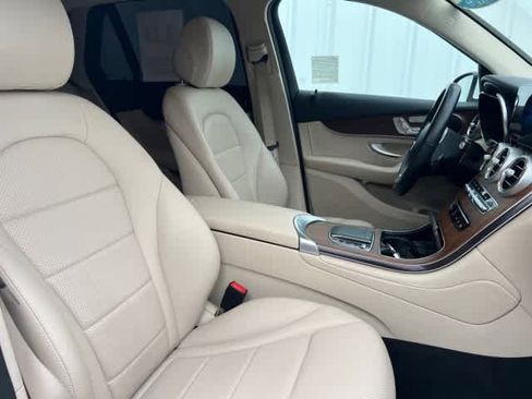 Certified 2022 Mercedes-Benz GLC 300 4MATIC image 15