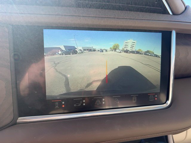 Used 2024 GMC Yukon Denali w/ Advanced Technology Package AWD/4WD image 19