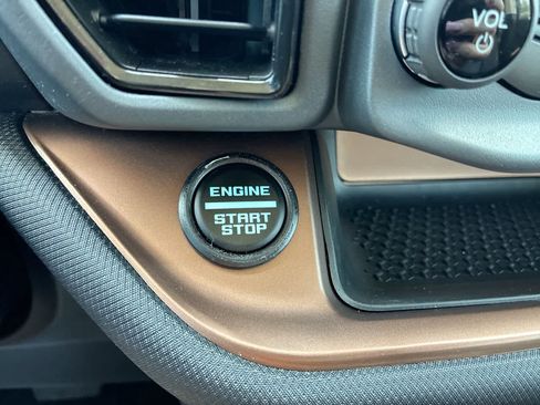 Used 2023 Ford Bronco Sport Outer Banks w/ Tech Package AWD/4WD image 17