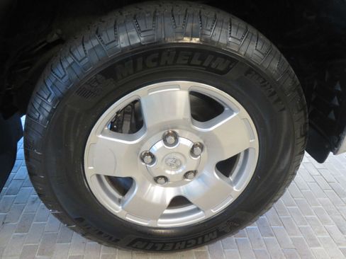 Used 2012 Toyota Tundra 4x4 Double Cab w/ Tow Pkg image 10