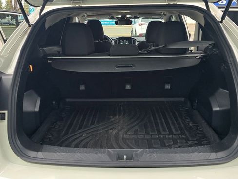 Used 2024 Subaru Crosstrek 2.0i Premium image 9