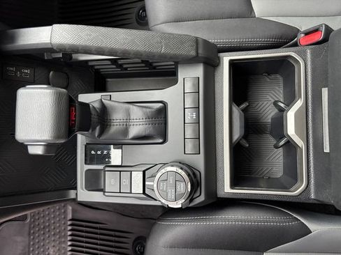 Used 2025 Toyota Tacoma TRD Off-Road image 19