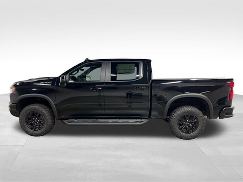 New 2026 Chevrolet Silverado 1500 ZR2 w/ Dark Appearance Package AWD/4WD image 5