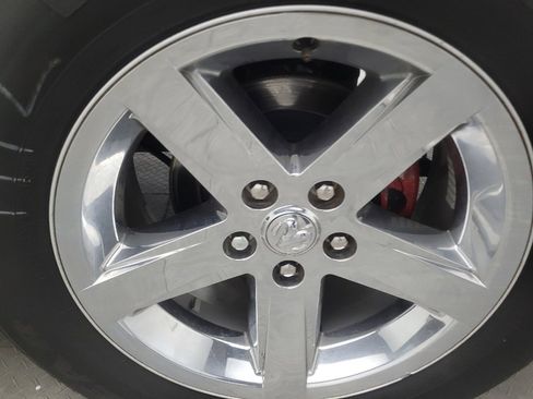 Used 2017 RAM 1500 ST RWD image 31