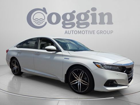 Certified 2021 Honda Accord Touring image 7