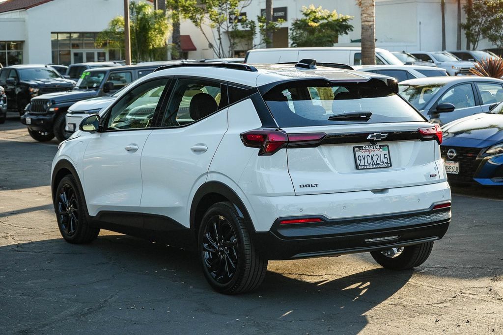 Used 2027 Chevrolet Bolt RS FWD image 4
