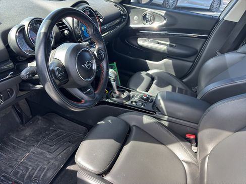 Used 2019 MINI Cooper Clubman S w/ Premium Package image 3