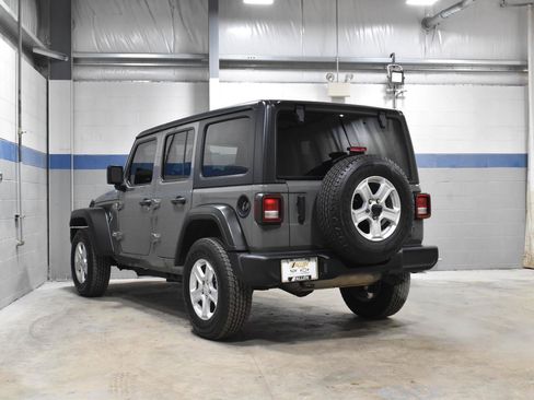 Used 2021 Jeep Wrangler Unlimited Sport image 23