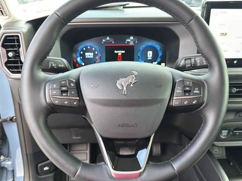 Certified 2025 Ford Bronco Sport Outer Banks w/ Outer Banks Tech Package+ AWD/4WD image 20