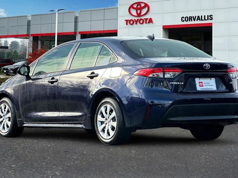 Used 2023 Toyota Corolla LE image 6
