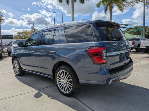 Certified 2022 Ford Expedition Platinum image 6