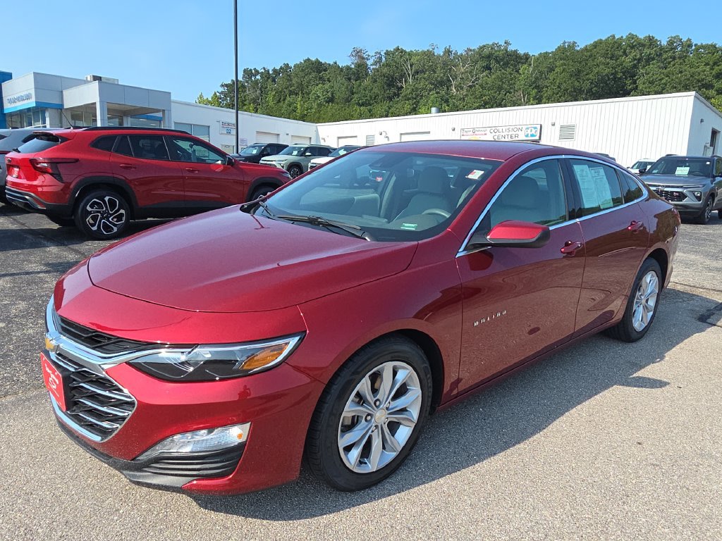Used 2025 Chevrolet Malibu LT FWD image 4