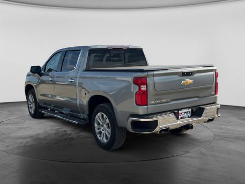 Used 2024 Chevrolet Silverado 1500 LTZ AWD/4WD image 8