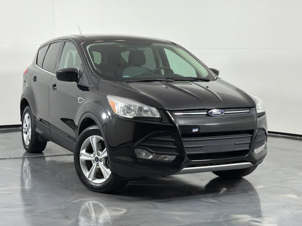 Used 2015 Ford Escape SE AWD/4WD image 2
