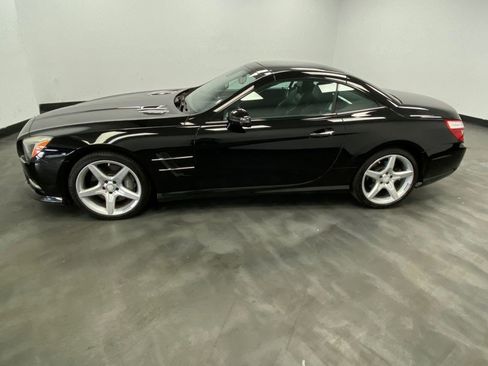 Used 2014 Mercedes-Benz SL 550 image 12