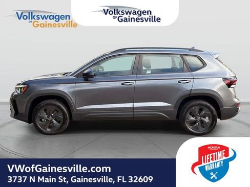 Certified 2025 Volkswagen Taos S FWD image 7