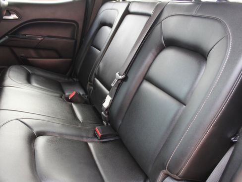 Used 2015 Chevrolet Colorado LT w/ Luxury Package image 13