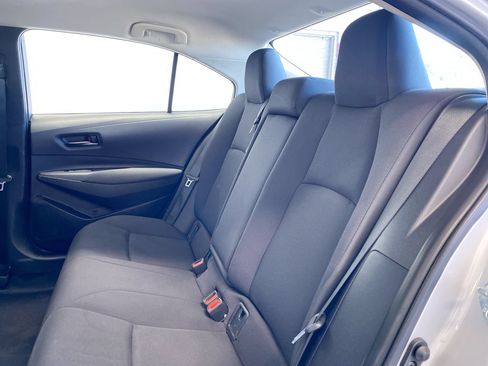 Used 2022 Toyota Corolla LE FWD image 33