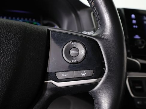Used 2019 Honda Pilot Touring image 36
