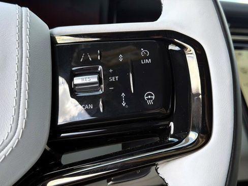 New 2026 Land Rover Range Rover Sport Dynamic SE AWD/4WD image 30