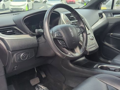 Used 2015 Lincoln MKC FWD image 9