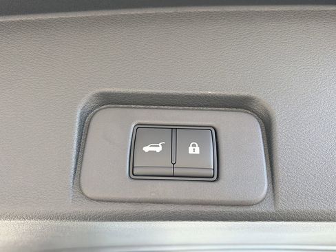Used 2026 Nissan Rogue Platinum w/ Platinum Premium Package AWD/4WD image 13