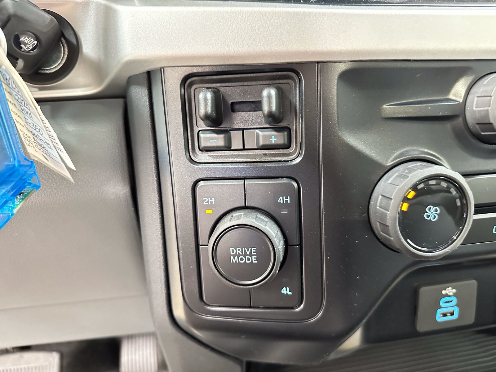 New 2025 Ford F350 XL AWD/4WD image 26