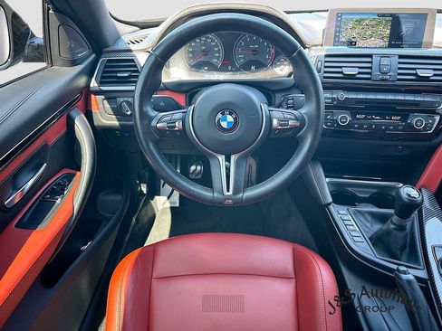 Used 2019 BMW M4 Coupe w/ Competition Package RWD image 29