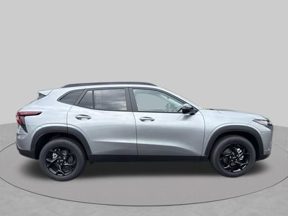New 2026 Chevrolet Trax LT w/ Sunroof Package