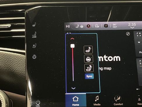 Used 2024 Jeep Wagoneer L Series III w/ Premium Group I image 8