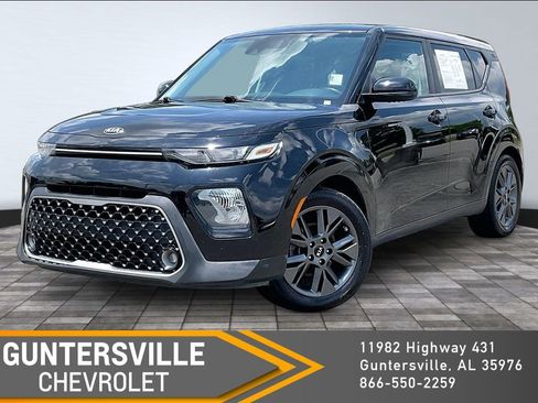 Used 2021 Kia Soul EX FWD image 1