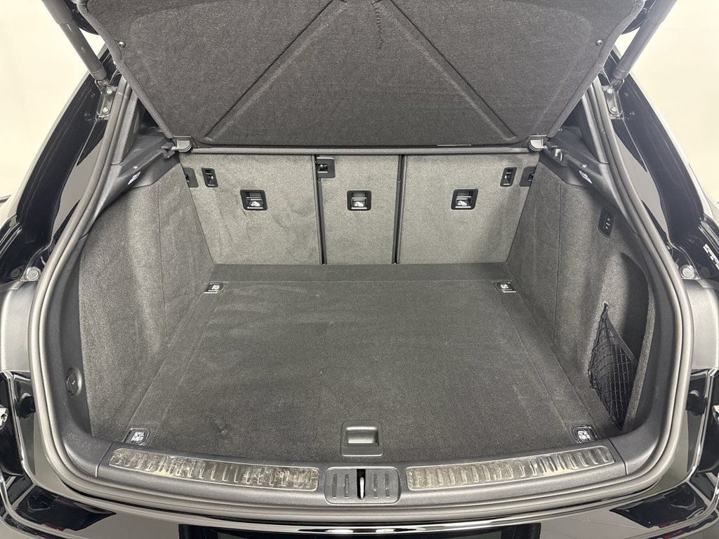Certified 2026 Porsche Macan S AWD/4WD image 21