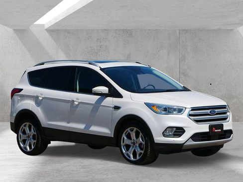 Certified 2019 Ford Escape Titanium AWD/4WD image 1