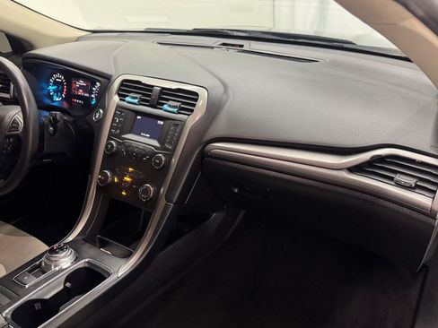 Used 2019 Ford Fusion S FWD image 27