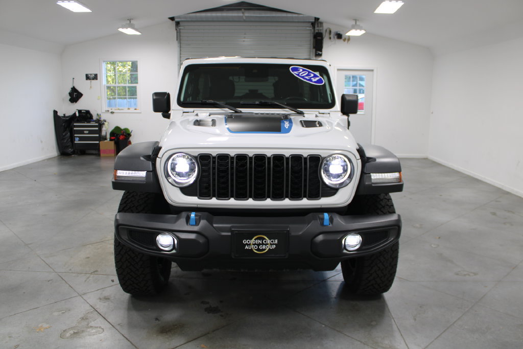 Used 2024 Jeep Wrangler Unlimited Rubicon 4xe AWD/4WD image 3