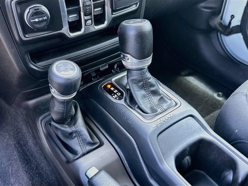 Used 2023 Jeep Wrangler Unlimited w/ Cold Weather Group AWD/4WD image 22