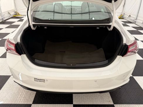 Used 2020 Chevrolet Malibu LT w/ Fleet LT Safety Plus Package image 4