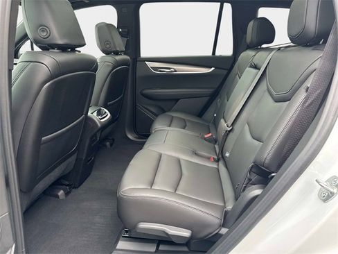 New 2025 Cadillac XT6 Luxury w/ LPO, Floor Liner Package image 11