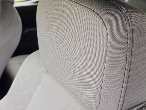 Used 2024 Toyota Tacoma SR5 AWD/4WD image 18