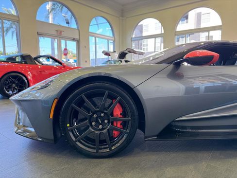 Used 2019 Ford GT Carbon Series image 34