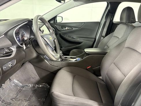 Used 2023 Chevrolet Malibu LT FWD image 25