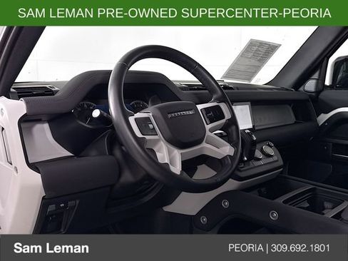 Used 2023 Land Rover Defender 110 image 9