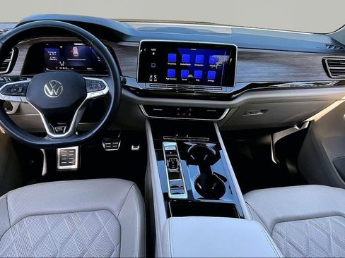 Used 2024 Volkswagen Atlas SEL Premium R-Line AWD/4WD image 7